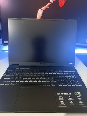 Asus TUF A16 laptop like new with Razer DeathAdder V2 mouse