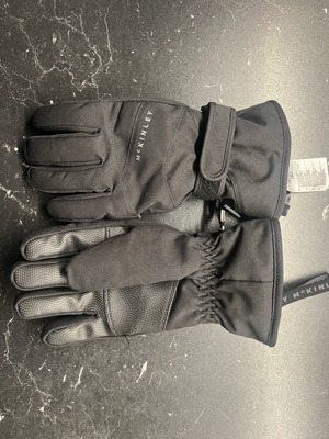 McKinley gloves like new, size 7 for skiing