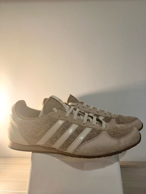 Adidas Midiru γυναικεία αθλητικά παπούτσια σαν καινούργια, μέγεθος 38, μπεζ