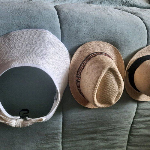 Straw hats used, size M