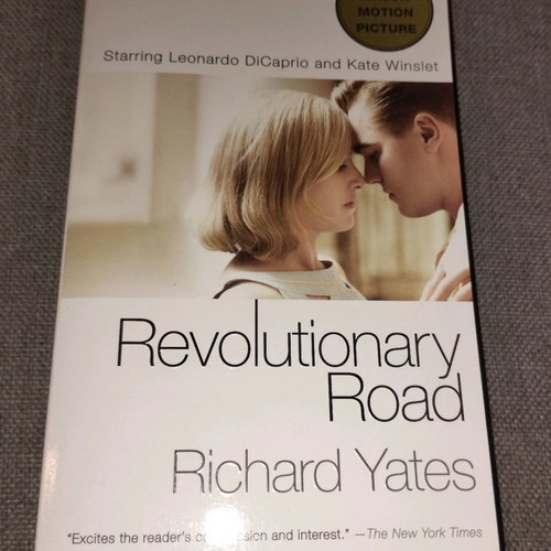 Revolutionary Road pocket book in English