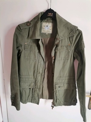 Women's jacket used olive color size M