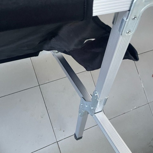 Folding camping bed like new, aluminum, lightweight