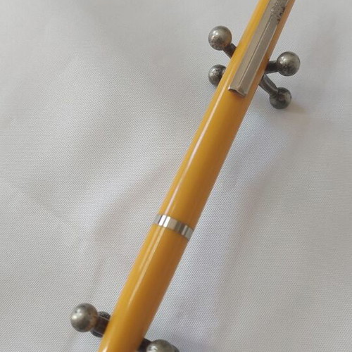 Rotring pen yellow used