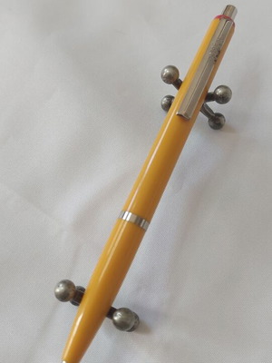 Rotring pen yellow used