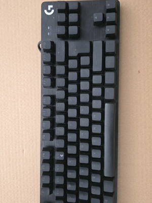 Logitech G413 TKL SE mechanical keyboard with RGB lighting like new