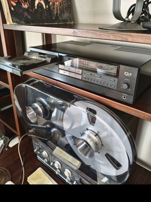 Hitachi DA-800 CD player σαν καινούργιο, 1983-85, 16 bit ήχος