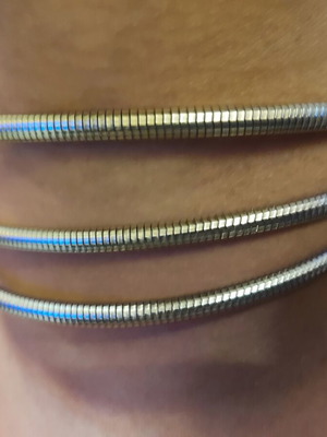 Necklace like new, silver color