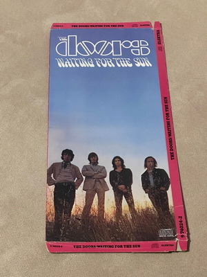 Empty Longbox for Waiting For The Sun album like new
