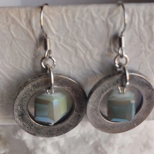 Dangle earrings hoops silver with green square crystal bead, like new