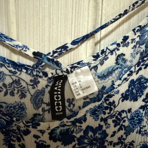 H&M summer top like new, white and blue, size S
