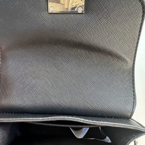 Bag crossbody black like new without strap