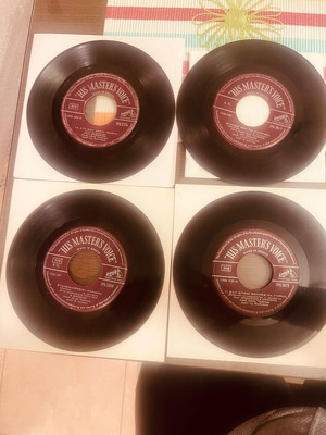 45 RPM records used, pack of 5, laiko singers