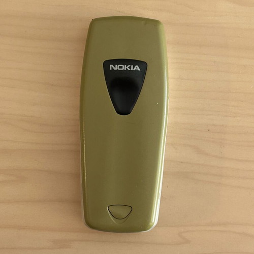 Nokia 3510 mobile phone, white