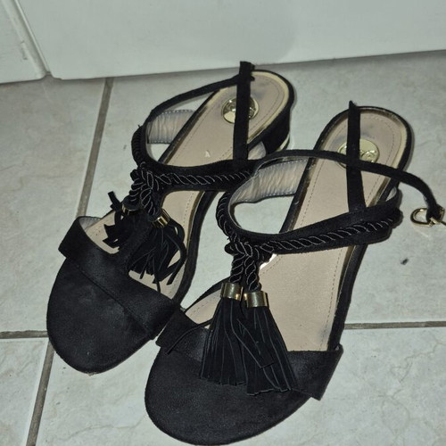 Exe sandals like new, black and gold, size 38, low heel