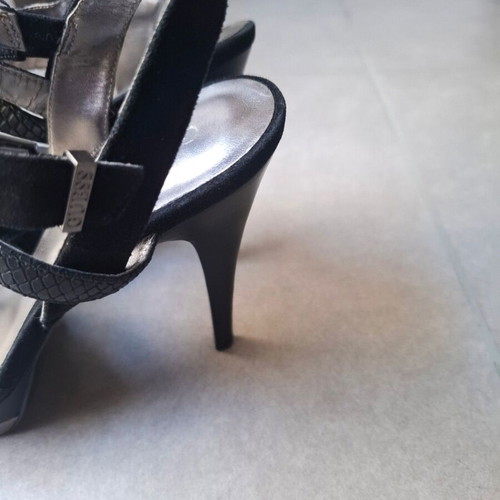 Guess black leather heeled sandals, size 38
