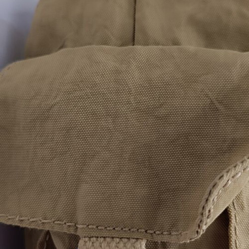 Kipling shoulder bag like new, waterproof fabric, gold color