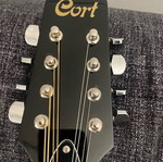 Cort flat mandolin like new with case