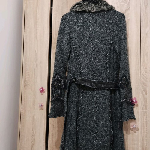 Lissa cardigan medium size, 90 cm length, like new, black and gray