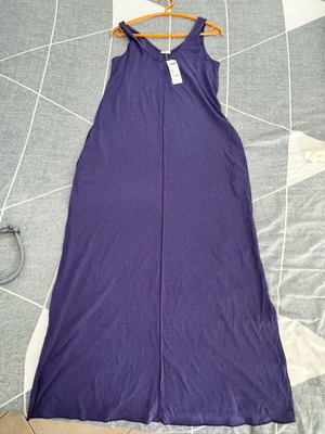 Benetton dress new, purple, with pockets, loose fit, Small