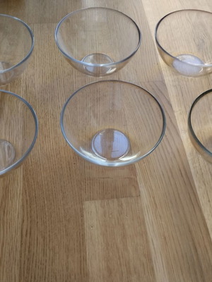 Glass bowls new, set of six, 12 cm diameter