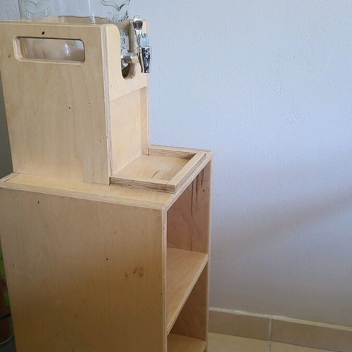 Wooden Water Dispenser for Children 12 Months to 6 Years Like New