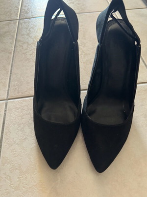 Γόβες μαύρες slingback Zara νούμερο 37 σαν καινούργιες