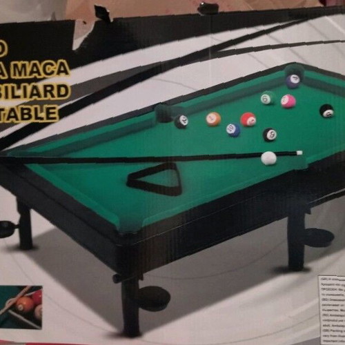 Children's billiard table like new, easy to transport and store