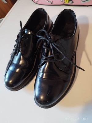 Diamantique black Oxfords shoes used, size 36