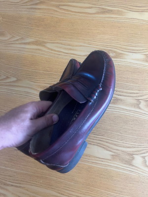 America leather loafers size 43 used, cherry color, needs repair