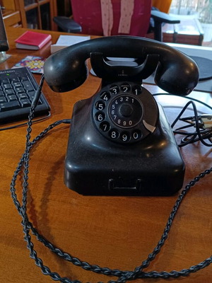 Siemens vintage bakelite telephone device used, authentic