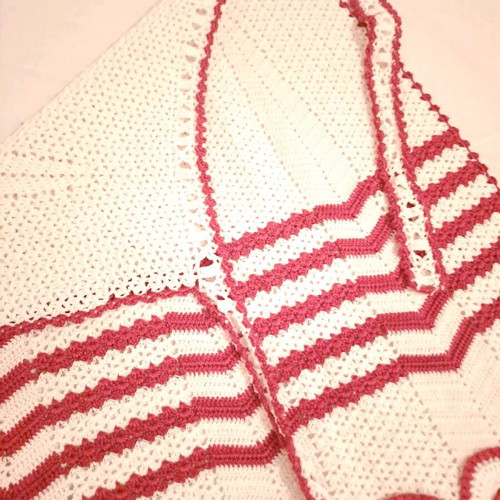 Crocheted embroidered apron new with beautiful design