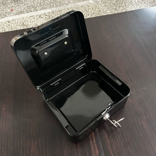 Black safe box like new with key
