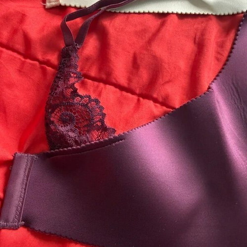 Primark bras 2 pieces 75D new, eggplant and beige colors