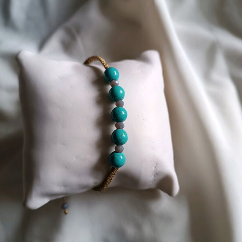 Handmade macrame bracelet new with turquoise and chalcedony beads