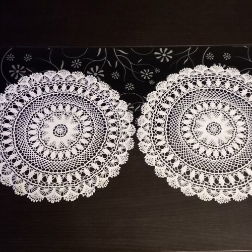 Handmade crochet doilies like new, set of 2