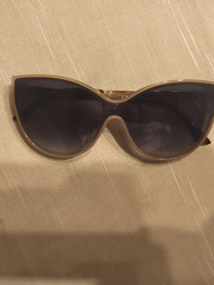 Jessica Simpson sunglasses used, beige and brown vintage style