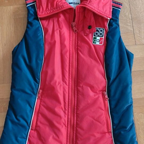 Gas sleeveless vest like new, blue and red, size S