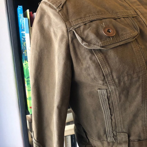 Military Cropped Jacket Thesis like new in khaki color