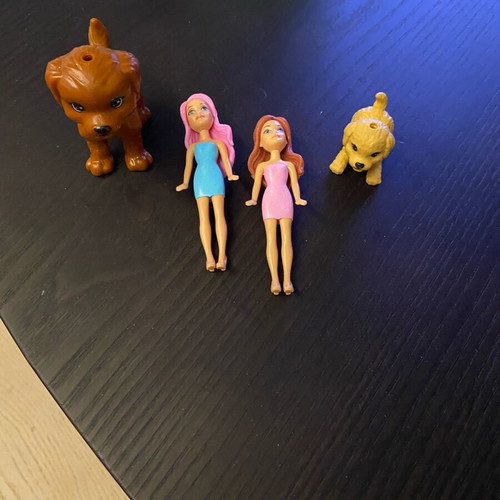 Set of dolls with puppies like new