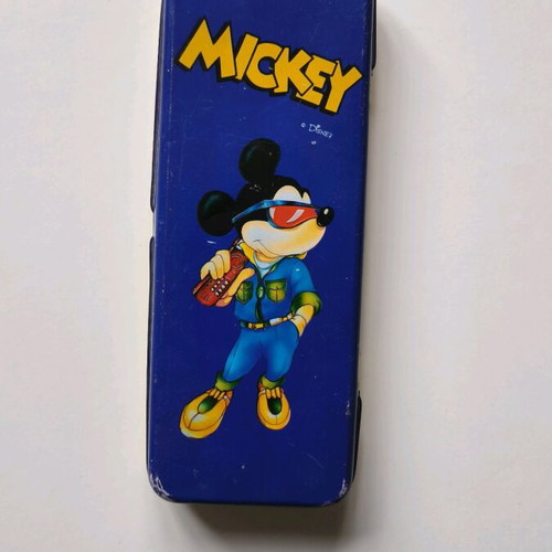 Mickey Mouse metal pencil case from the 90s used with keychain