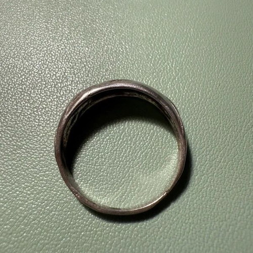 Vintage silver 925 ring like new