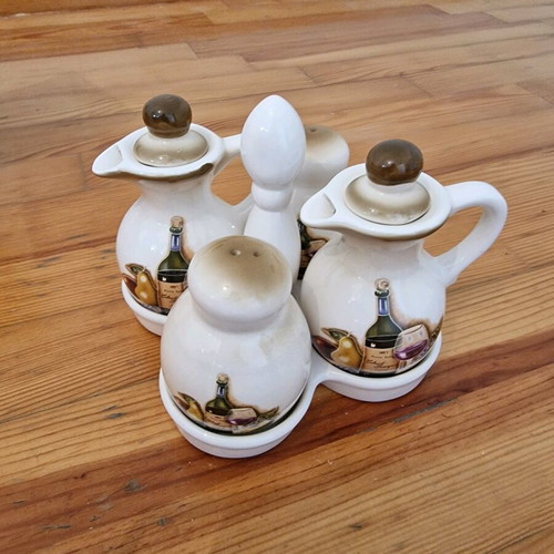 Ceramic set for salt, pepper, oil new