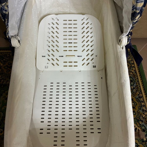 Preteen bed with mattress and changing drawer like new, bassinet included