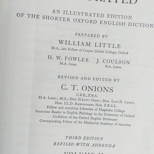 The Oxford Universal Dictionary Illustrated set of 2 volumes like new
