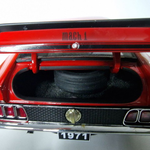 Autoart Millennium 1971 Ford Mustang Mach 1 Fastback Red LE 1:18 scale new