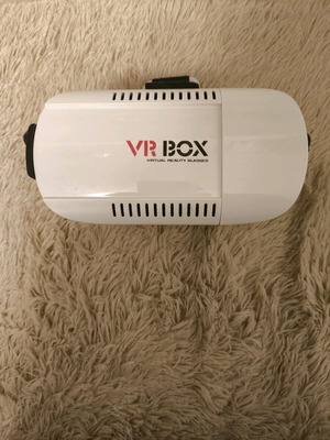 VR BOX Virtual Reality Glasses like new with box