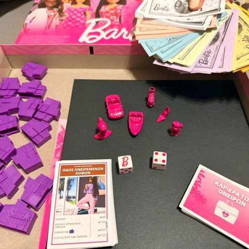 Monopoly Barbie board game like new