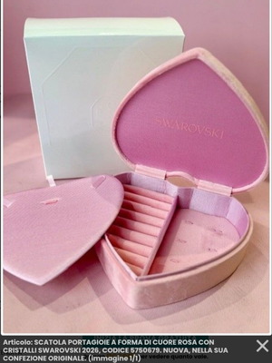 Swarovski heart-shaped pink velvet jewelry box