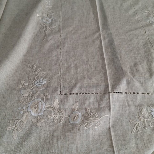 Linen tablecloth beige with beautiful design 170×270